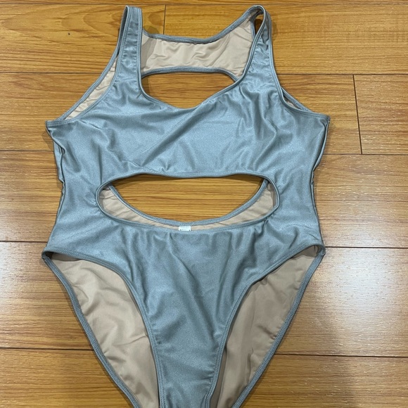 BRAND NEW LOS ANGELES APPAREL CUT OUT 1 PIECE SWIM SUIT - Picture 2 of 2